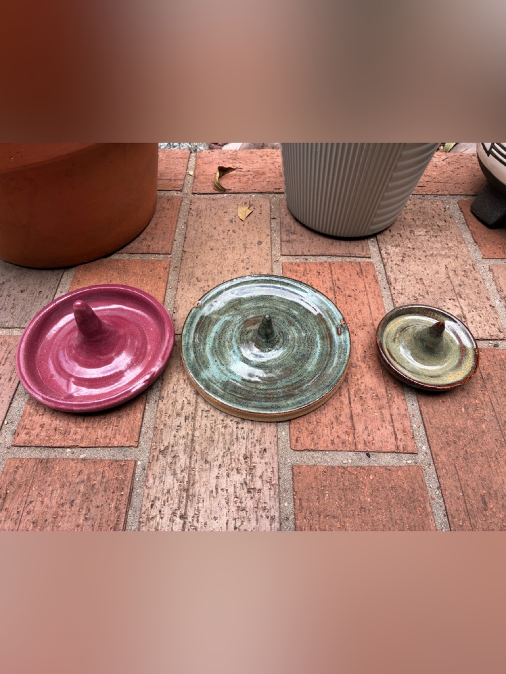 Pottery- ring/jewelry holder